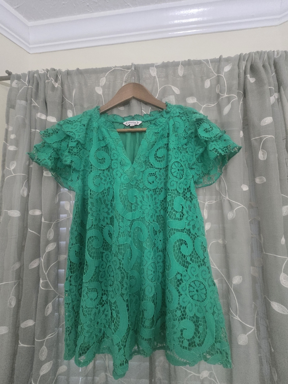 Nanette Lepore Green Lace Flutter Sleeve Blouse